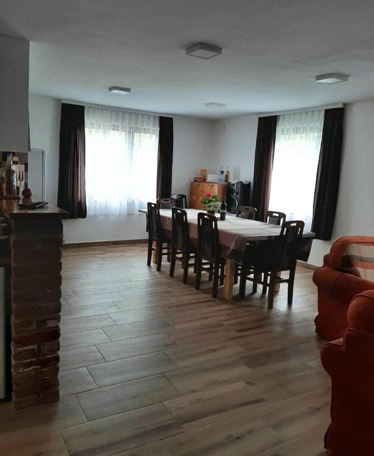 Jacimov Konak Pirot Bagian luar foto